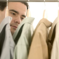 Tillicum Laundromat & Dry Cleaning - On-site Dry Cleaning and Drop Off Service