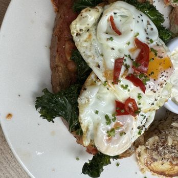 Queen of Tarts - Breakfast item: Baked Beans and Kale (€14.95), topped with fried eggs. served till 12 pm or all day on the weekends. - Desserts Near Me - Dublin, D Queen of Tarts - Breakfast item: Baked Beans and Kale (€14.95), topped with fried eggs. served till 12 pm or all day on the weekends. - Desserts Near Me - Dublin, D