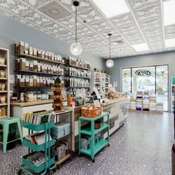 Euphoric Herbals Apothecary - Herbs, teas and more!