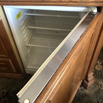 Inn On the Beach Hotel - Nice big fridge! Takes a bit to cool but it will definitely keep your drinks cold! - Hotels Near Me - Ventura, California Inn On the Beach Hotel - Nice big fridge! Takes a bit to cool but it will definitely keep your drinks cold! - Hotels Near Me - Ventura, California