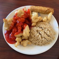 Magic China - Sweet and sour chicken lunch special.  Served freshly made and very good!