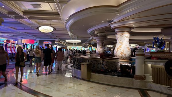 Baccarat Bar & Lounge by null