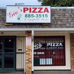 Gio's Pizza & Spaghetti House - Front