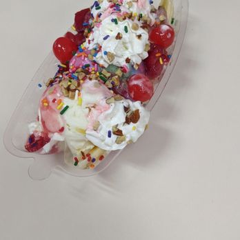 Baskin-Robbins - Banana split - Ice Cream & Frozen Yogurt Near Me - Brea, California