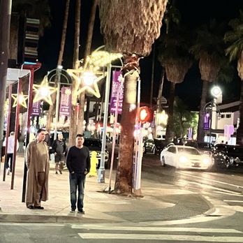 Kaiser Grille Chophouse - Mediterranean Near Me - Palm Springs, California