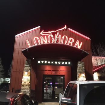 LongHorn Steakhouse - Entrance - Steakhouses Near Me - Newnan, Georgia