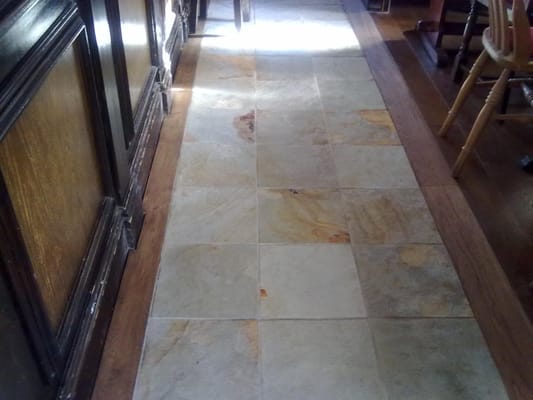 Hare & Hounds by null