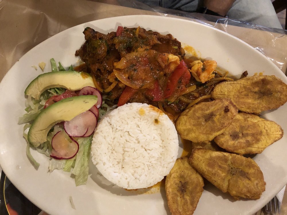 El Manabita Sports Bar Restaurant