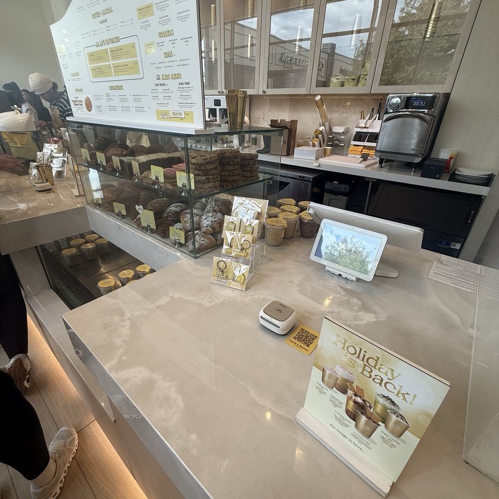 La La Land - Coffee & Tea Near Me - Addison, Texas La La Land - Coffee & Tea Near Me - Addison, Texas