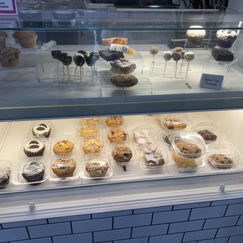 Sundae Donuts Montauk - Dessert selection - Bakeries Near Me - Montauk, New York