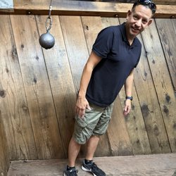 Mystery Spot - Defining gravity