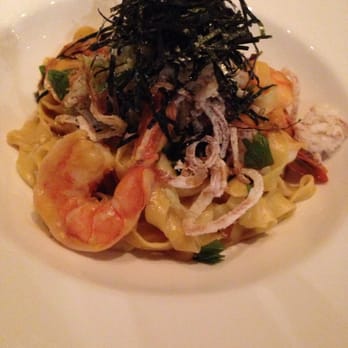 MW Restaurant - Shrimp & Uni pasta - New American Near Me - Honolulu, Hawaii MW Restaurant - Shrimp & Uni pasta - New American Near Me - Honolulu, Hawaii