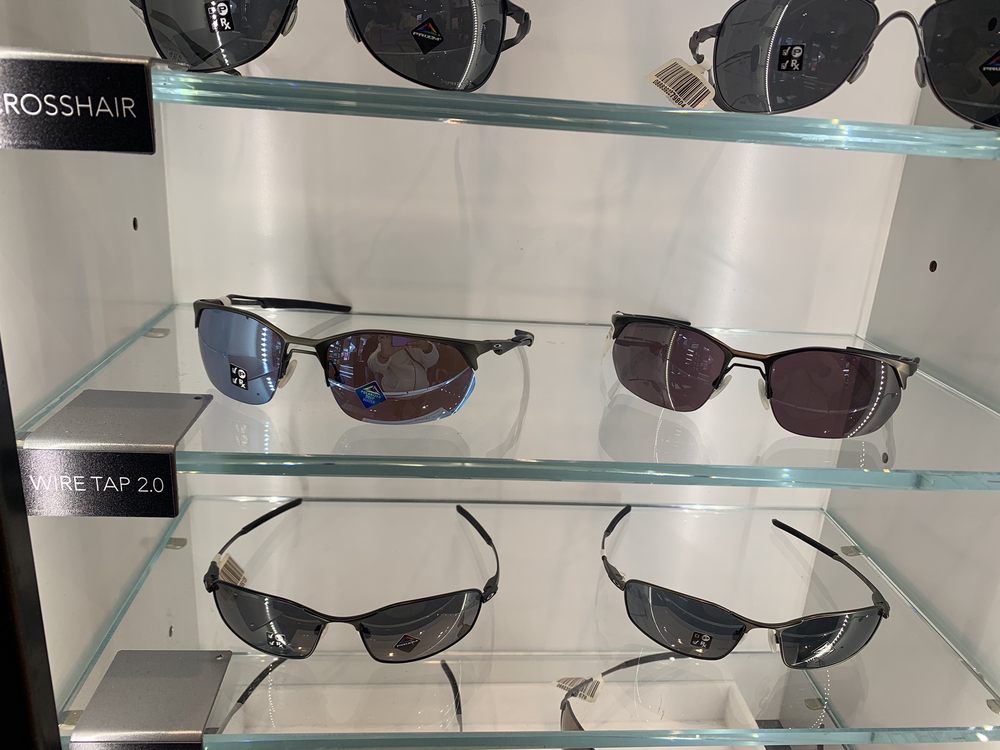 Oakley Logo