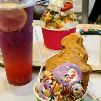 Sweet Society - Taiyaki w/ Ube! Strawberry Cosmic Lemonade - Desserts Near Me - Baton Rouge, Louisiana Sweet Society - Taiyaki w/ Ube! Strawberry Cosmic Lemonade - Desserts Near Me - Baton Rouge, Louisiana
