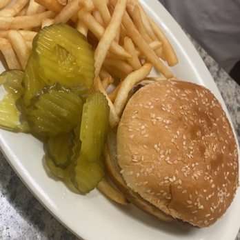 Livingston's Diner - Hamburger Deluxe with Fries - Breakfast & Brunch Near Me - Wichita, Kansas