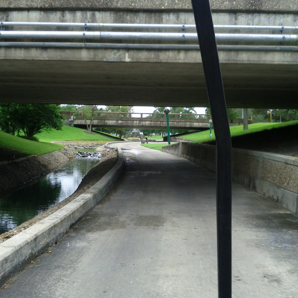 Golf Club - Cross way between the 9's - Golf Near Me - Pearland, Texas Golf Club - Cross way between the 9's - Golf Near Me - Pearland, Texas
