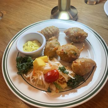 Jumieka Grand - Codfish fritters perfectly made. More fish and so crisp and the sauce served with it had the right amount of spice - Seafood Near Me - New York, New York