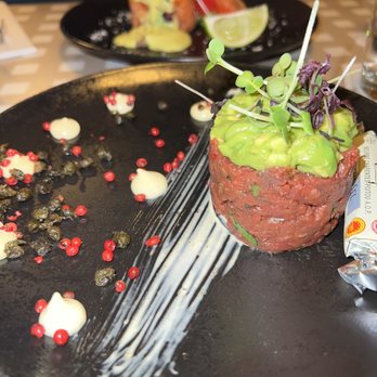 Lugeck - Steak tartare - Austrian Near Me - Vienna, 9 Lugeck - Steak tartare - Austrian Near Me - Vienna, 9