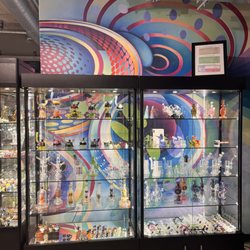 Connoisseur Smoke Shop