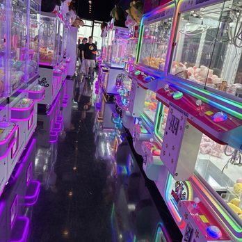 Fantasy Claw Arcade - Arcades Near Me - Columbus, Ohio Fantasy Claw Arcade - Arcades Near Me - Columbus, Ohio