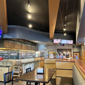 Big City Pizza - Dining Room - Pizza Near Me - Lexington, Kentucky Big City Pizza - Dining Room - Pizza Near Me - Lexington, Kentucky