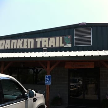 Danken Trail B-B-Q - Front of business - Barbeque Near Me - Monroe, Louisiana Danken Trail B-B-Q - Front of business - Barbeque Near Me - Monroe, Louisiana