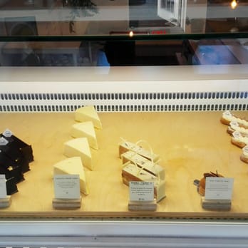 Roselle - Bakeries Near Me - Toronto, Ontario
