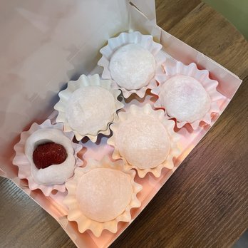 Lomichi - Desserts Near Me - Sugar Land, Texas Lomichi - Desserts Near Me - Sugar Land, Texas