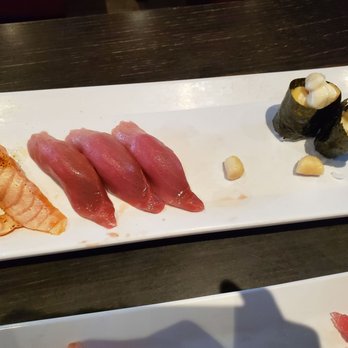 Hoshi Sushi - Seared salmon, bluefin tuna, and scallops - Sushi Bars Near Me - Fullerton, California