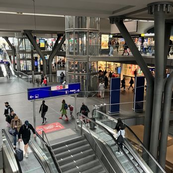 Berlin Hauptbahnhof - Connections to metro system as well - Train Stations Near Me - Berlin, BE