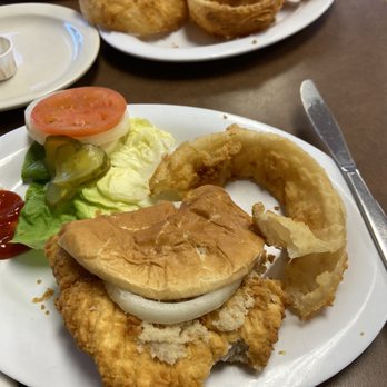 PTs Family Restaurant - 1/2 Tenderloin and giant onion rings. - American Near Me - Oak Grove, Missouri