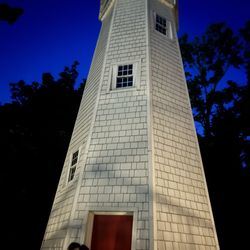 Mark Twain Memorial Lighthouse - Lighthouse in dark