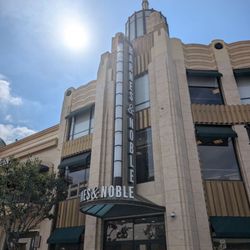 Barnes & Noble