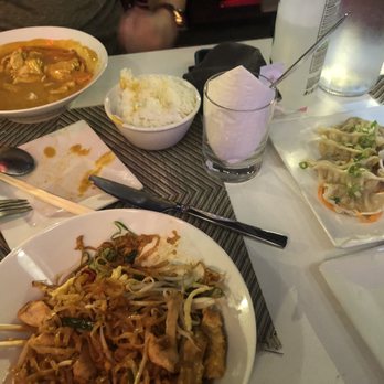 Bonding - Pad Thai, curry, Gyoza - Sushi Bars Near Me - Miami, Florida
