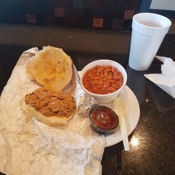Bobbee O's BBQ - Pulled Pork Sandwich and Beans - Barbeque Near Me - Charlotte, North Carolina
