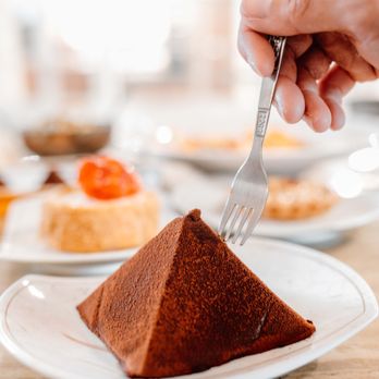 Tiny Pyramid - chocolate pyramid $7 - Cafes Near Me - Honolulu, Hawaii