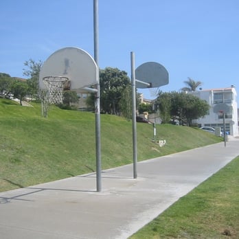 Bruce's Beach - basketball court - Parks Near Me - Manhattan Beach, California