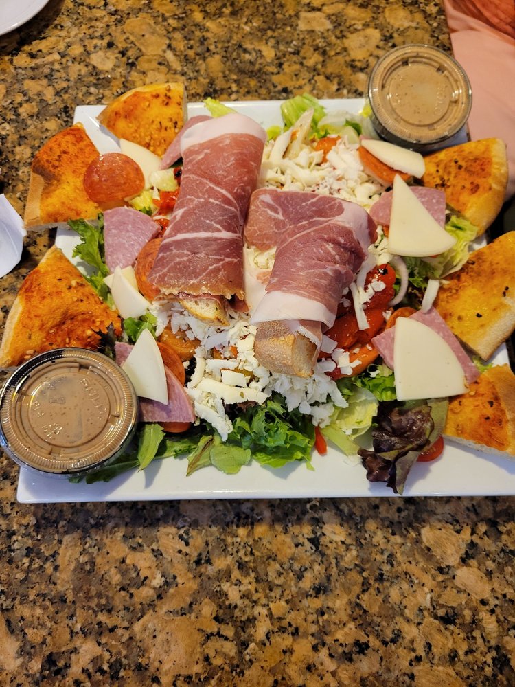 LA BELLA PIZZA - Updated July 2024 - 39 Photos & 67 Reviews - 174 Main