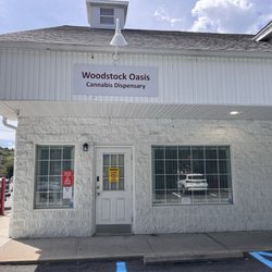 Woodstock Oasis - Store front