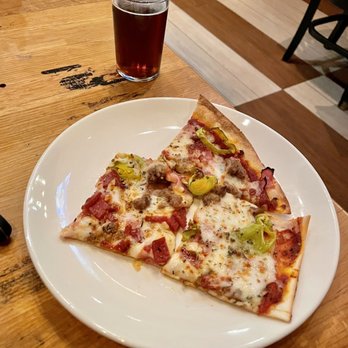 BJ's Restaurant & Brewhouse - Beer Dinner Course 3 - Italian Flatbread - New American Near Me - Oviedo, Florida BJ's Restaurant & Brewhouse - Beer Dinner Course 3 - Italian Flatbread - New American Near Me - Oviedo, Florida