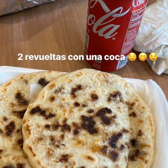 El Salvadoreño - Super bomb and they put a good amount of meat in the Pupusa Revuelta con Frijol - Salvadoran Near Me - Duarte, California El Salvadoreño - Super bomb and they put a good amount of meat in the Pupusa Revuelta con Frijol - Salvadoran Near Me - Duarte, California