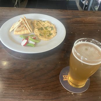 21st Amendment Brewery - 21 Tigers And The Smokey Hummus - Brewpubs Near Me - San Francisco, California
