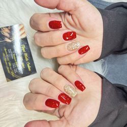 Tippi Nails Salon