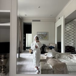 Hotel Bellotto - High ceilings and big mirrors!