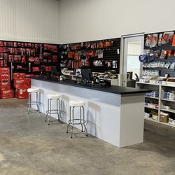 Keenan Supply San Diego - Plumbing Store Counter