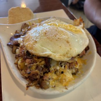London Cafe - Whole Hog Skillet - Breakfast & Brunch Near Me - Houston, Texas