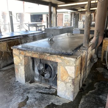 Hard Eight BBQ - Outside grill - Barbeque Near Me - Stephenville, Texas