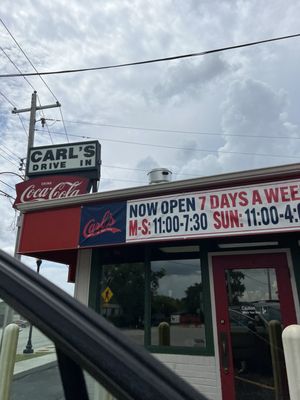 Carl’s Drive-In by null