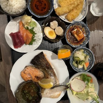 Gurume Sushi - Japanese Meal Set Salmon - Japanese Near Me - Irvine, California