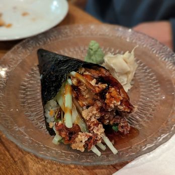 Umai - Spider hand roll - Japanese Near Me - Chicago, Illinois Umai - Spider hand roll - Japanese Near Me - Chicago, Illinois